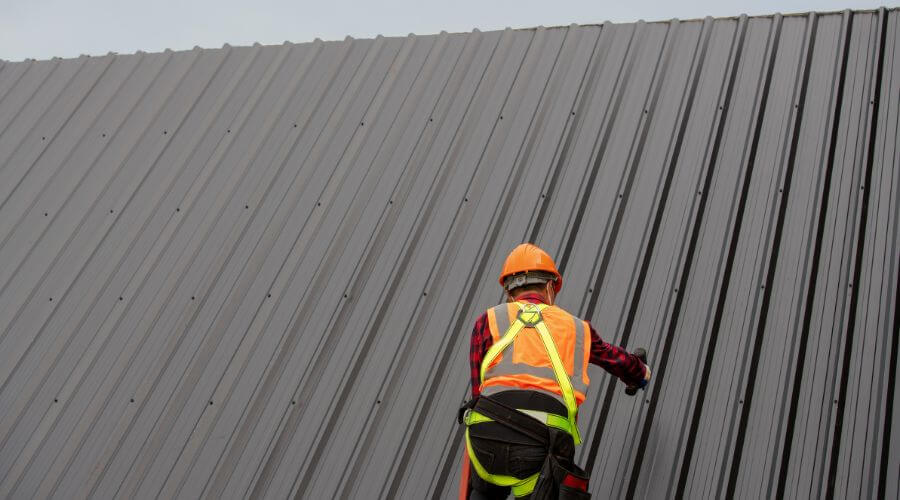 Expert Emergency Roof Repairs services in Comstock Park, MI